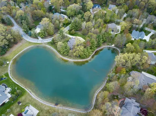 5007 Bristlecone DR, Midland, MI 48642