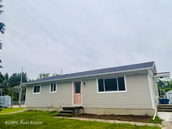 452 Birch ST, Vassar, MI 48768