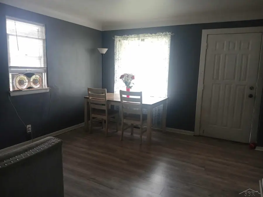 916 Mann, Flint, MI 48503 - Image #3