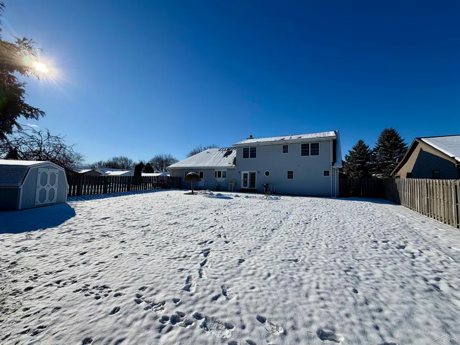 530 Plantation DR, Saginaw, MI 48638 - Image #2