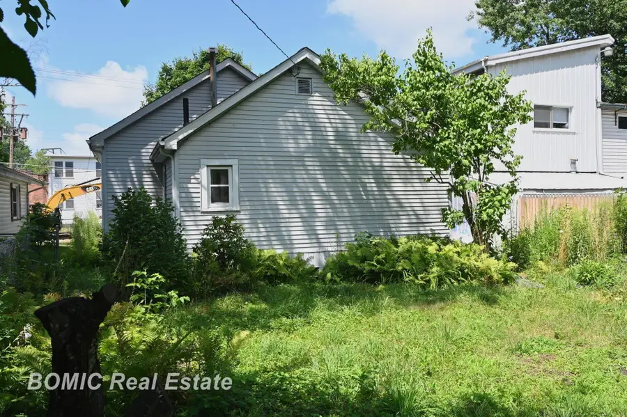 1306 S Wheeler ST, Saginaw, MI 48602 - Image #3