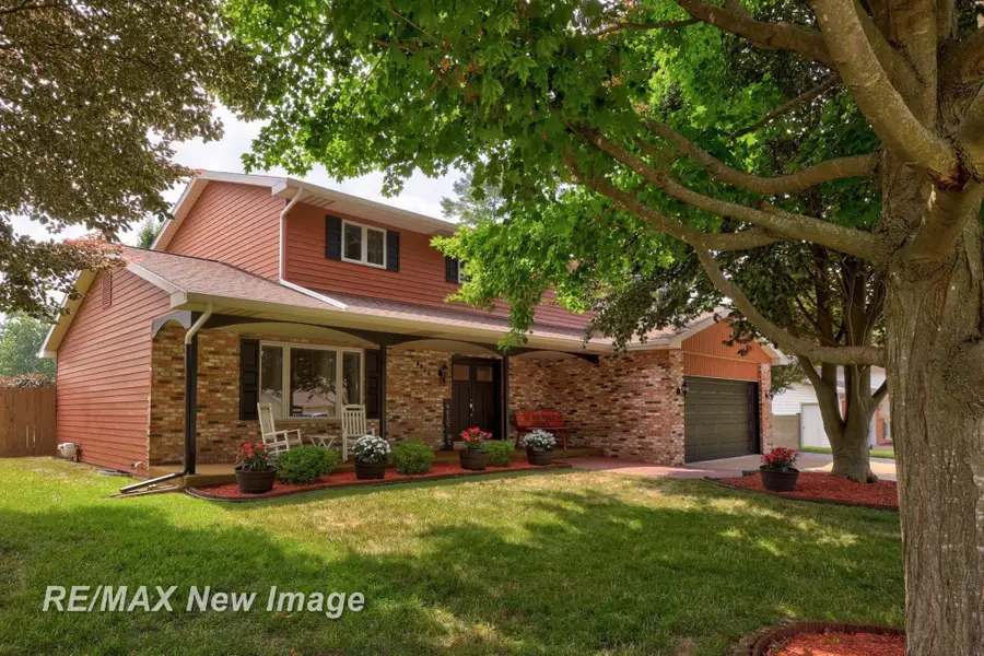 8889 Crooked Creek DR, Saginaw, MI 48609 - Image #2