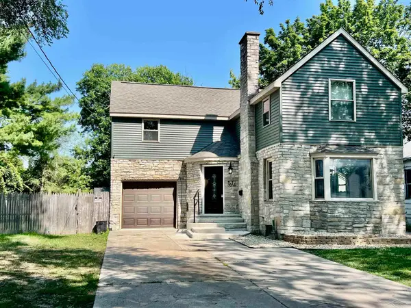 1614 Barnard ST, Saginaw, MI 48602