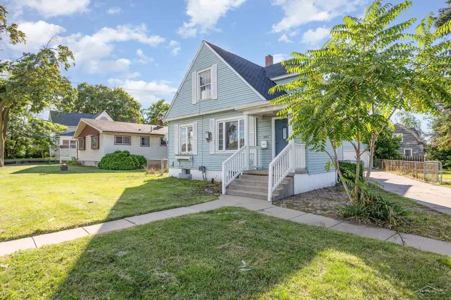 2015 S Washington ST, Saginaw, MI 48601 - Image #3
