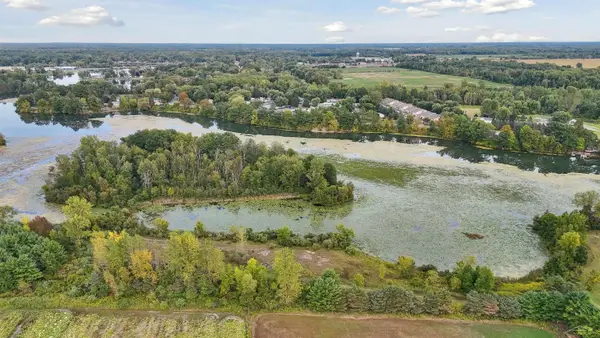 3757 Lakeshore DR, Beaverton, MI 48858