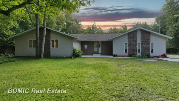 3330 Leix RD, Caro, MI 48723