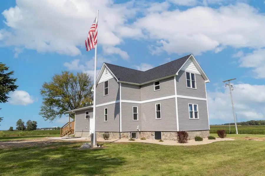 18200 Frost RD, Hemlock, MI 48626 - Image #2