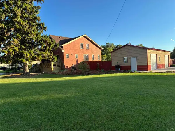 100 N Tuscola RD, BayCity, MI 48708