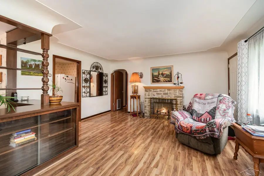 2430 S 4 Mile RD, Kawkawlin, MI 48631 - Image #2