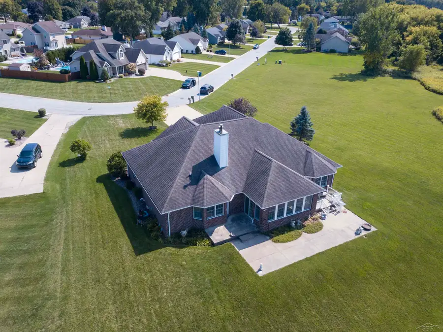 5832 N Braeburn, Saginaw, MI 48638 - Image #2