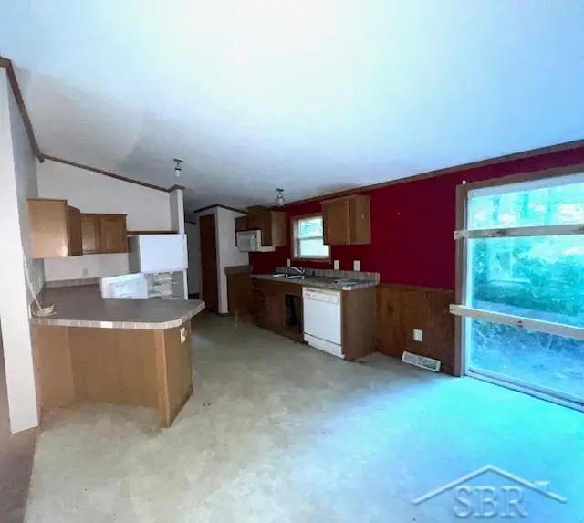 9875 Schomaker RD, Saginaw, MI 48609 - Image #2