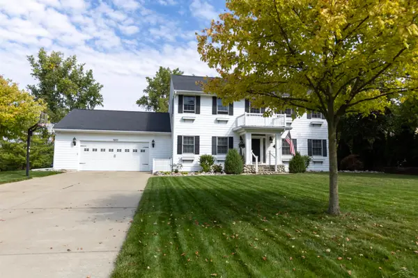 5800 Dunrovin DR, Saginaw, MI 48638