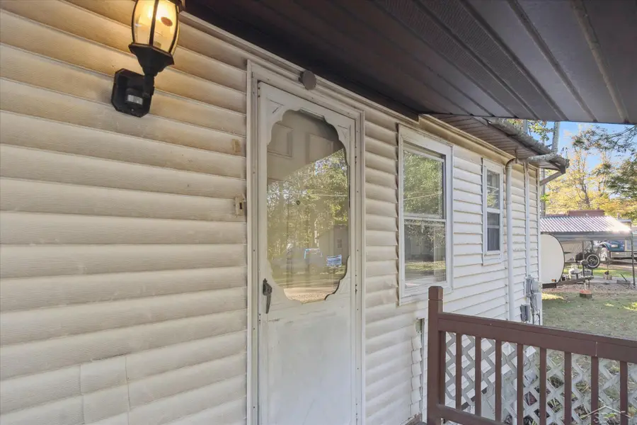 3569 Lakeview DR, Beaverton, MI 48612 - Image #2