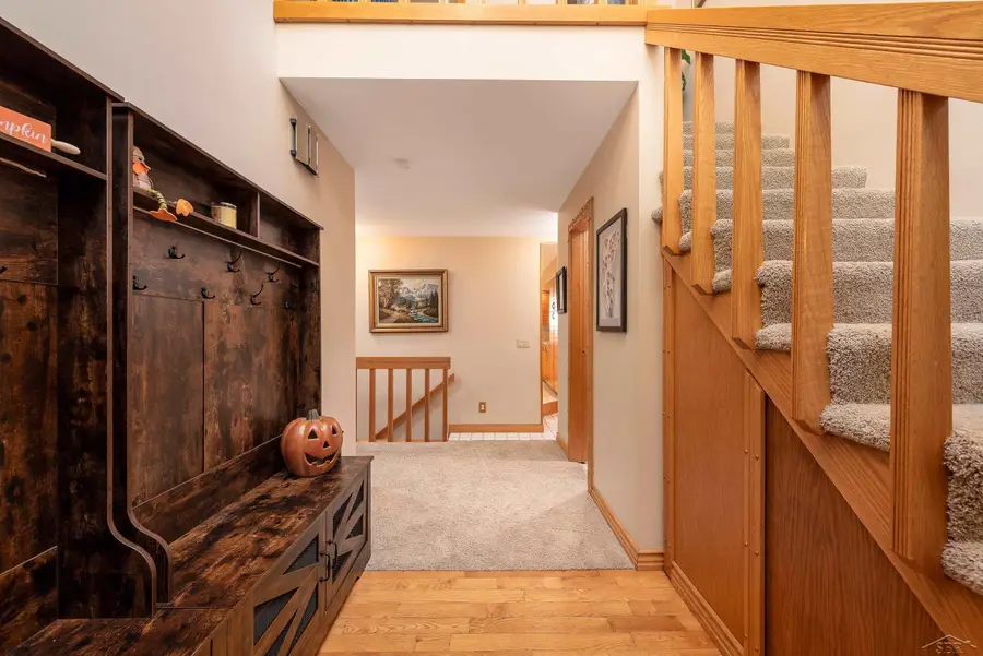 5407 Wanetah DR, Midland, MI 48640 - Image #3