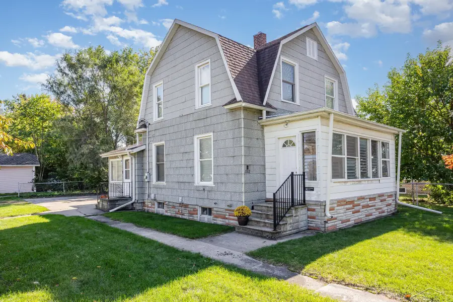 1303 Wilson ST, Bay City, MI 48708 - Image #2