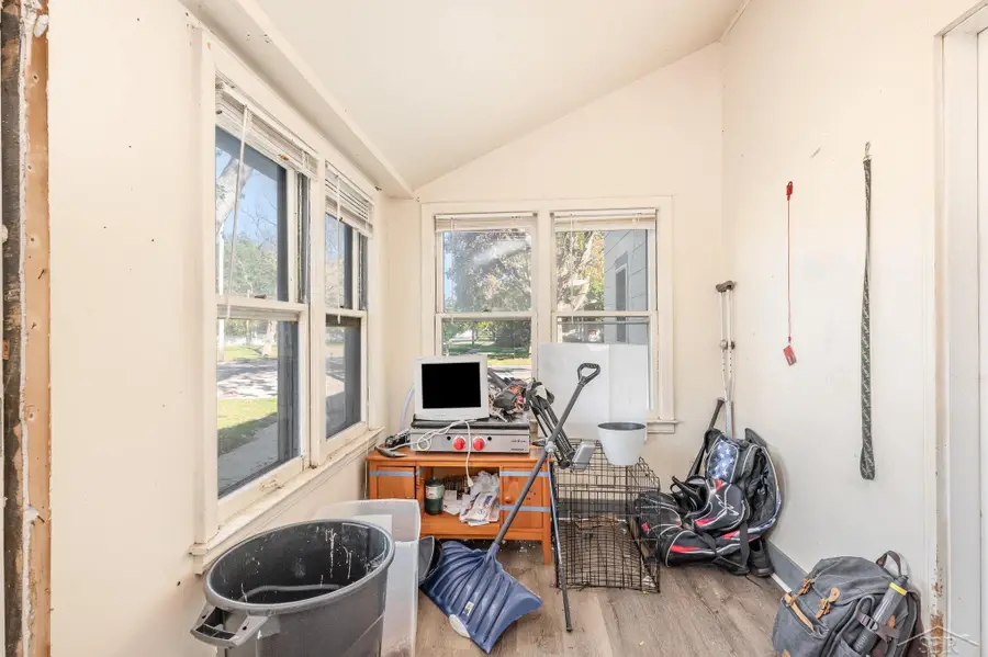 202 S Clark ST, Chesaning, MI 48616 - Image #3