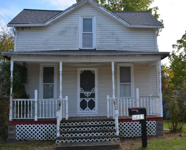 714 Nebobish AVE, BayCity, MI 48708