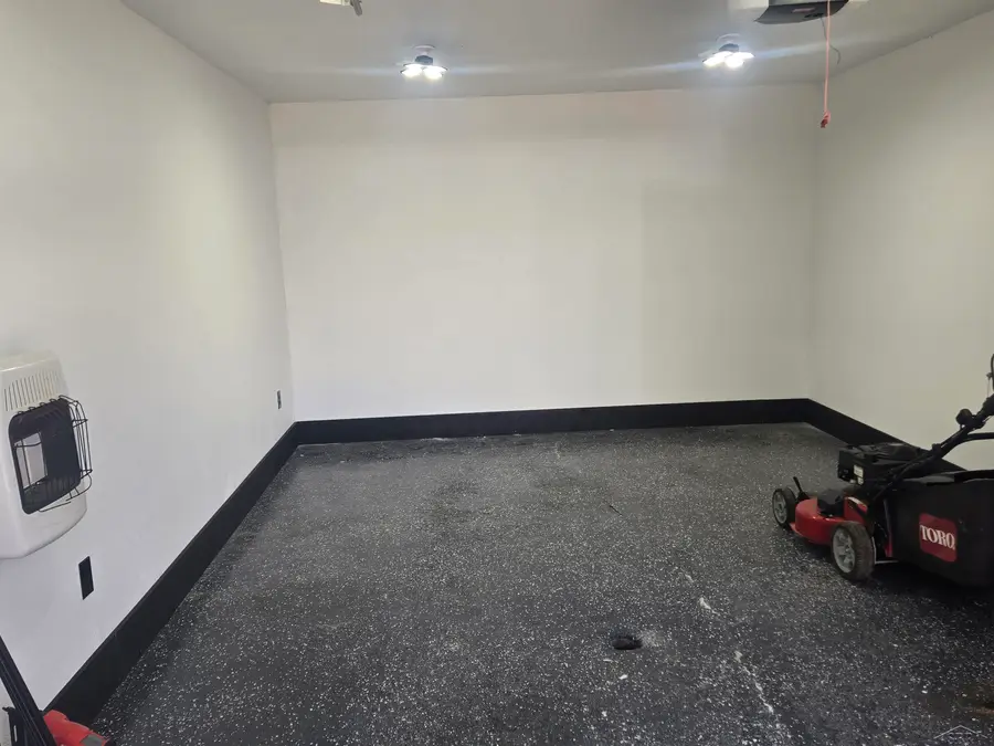 2355 Plainview DR, Saginaw, MI 48603 - Image #3