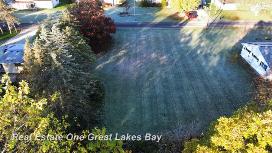 Court ST, Auburn, MI 48611 - #2