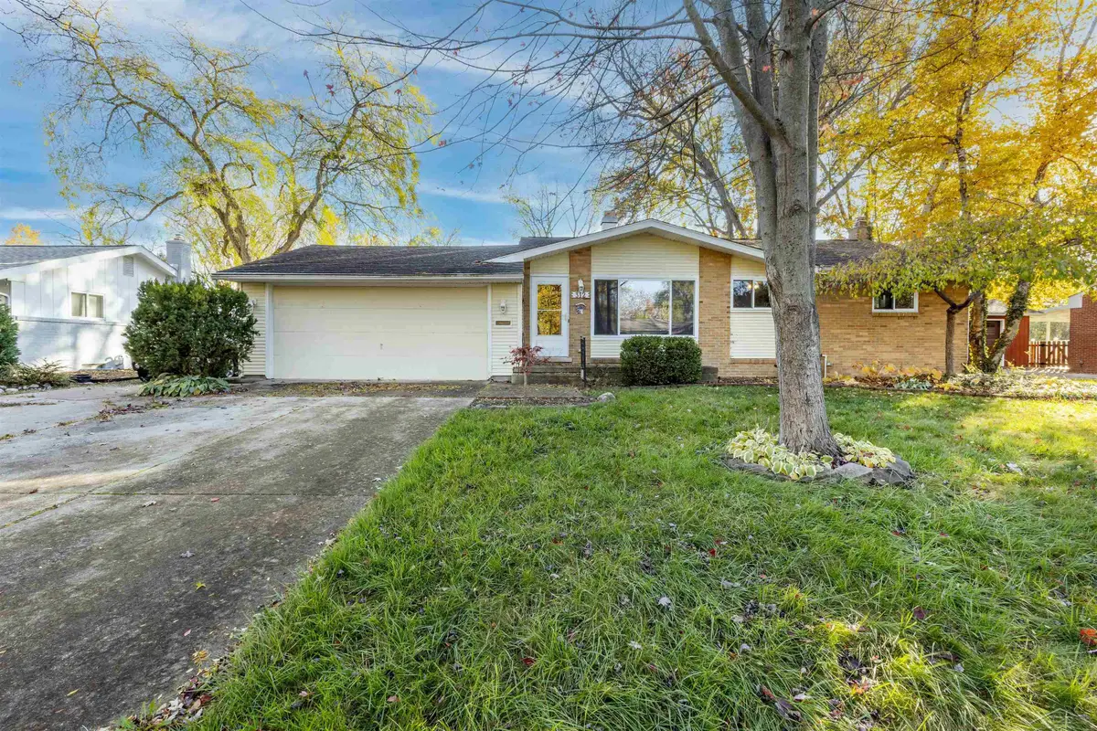 312 Wilson DR, Midland, MI 48642 - Image #1