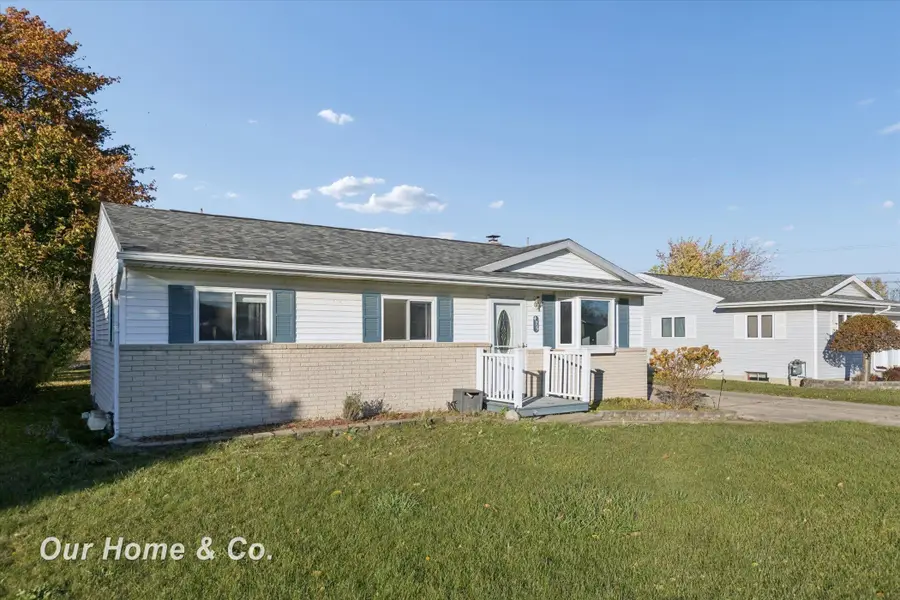 425 cedar ST, Bad Axe, MI 48413 - Image #2