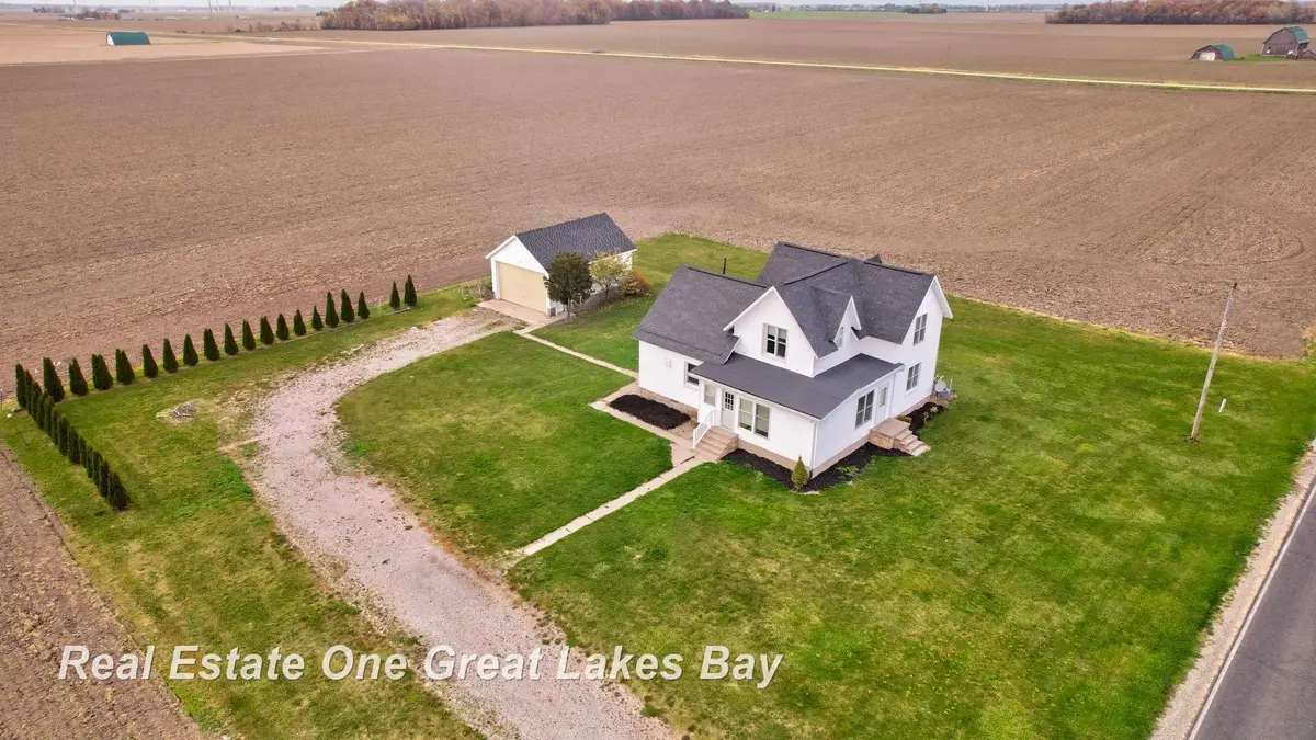 4060 Dickerson RD, Akron, MI 48701 - Image #1