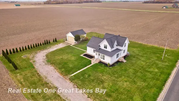 4060 Dickerson RD, Akron, MI 48701