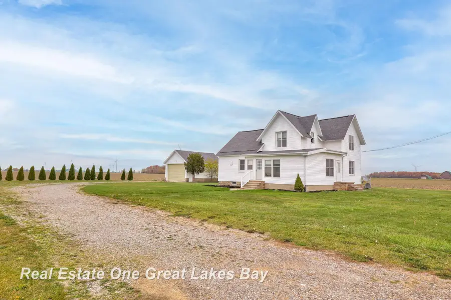 4060 Dickerson RD, Akron, MI 48701 - Image #3