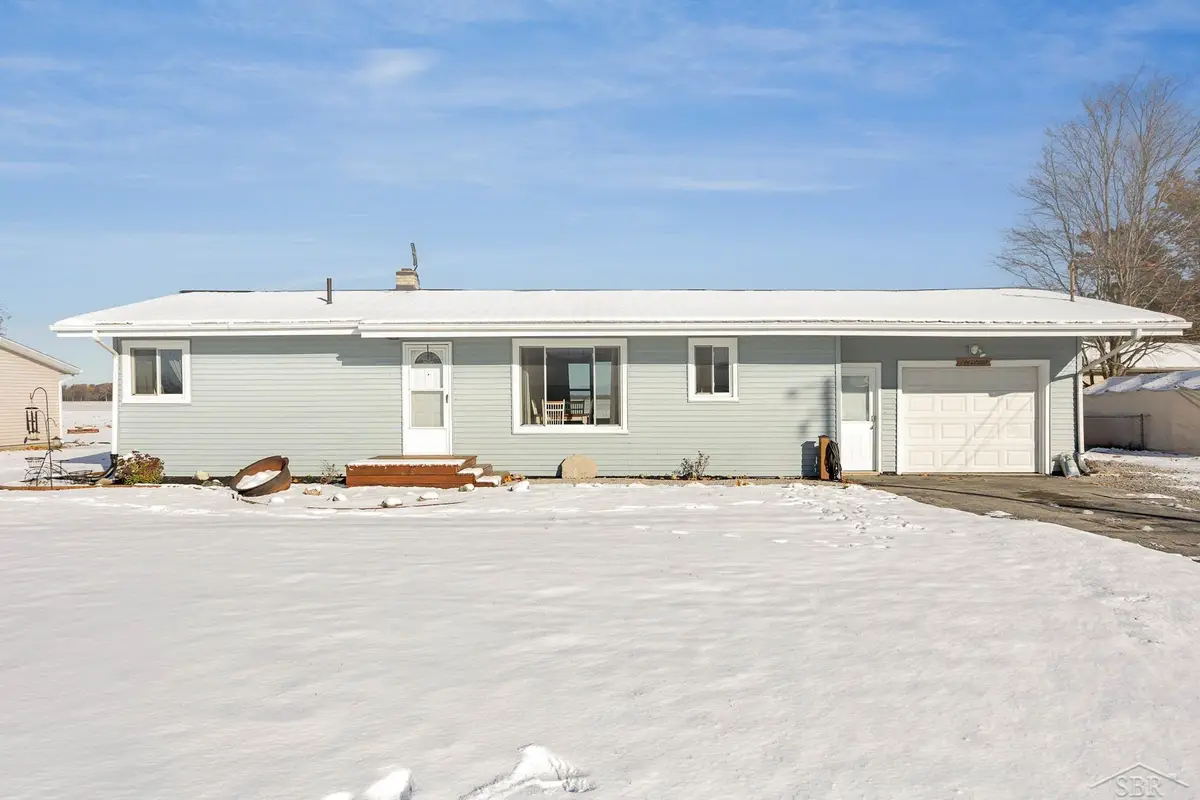 544 W North Union RD, Auburn, MI 48611 - Image #1