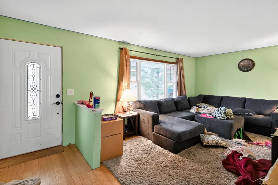 892 Mary DR, Lapeer, MI 48446 - Image #3