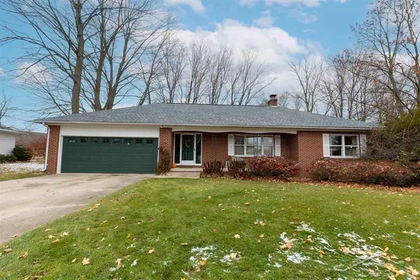 291 E Oak ST, Harrison, MI 48625