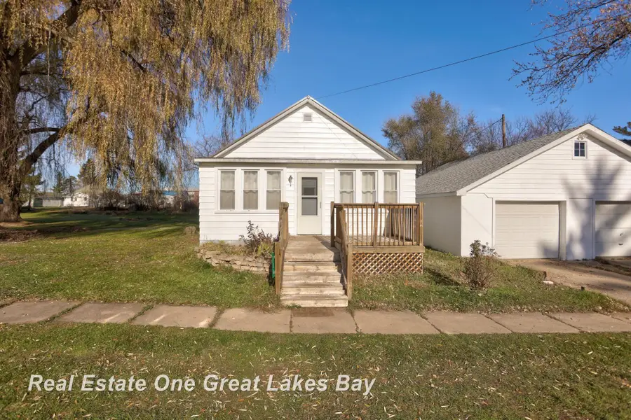 334 Main ST, Sterling, MI 48659 - Image #2