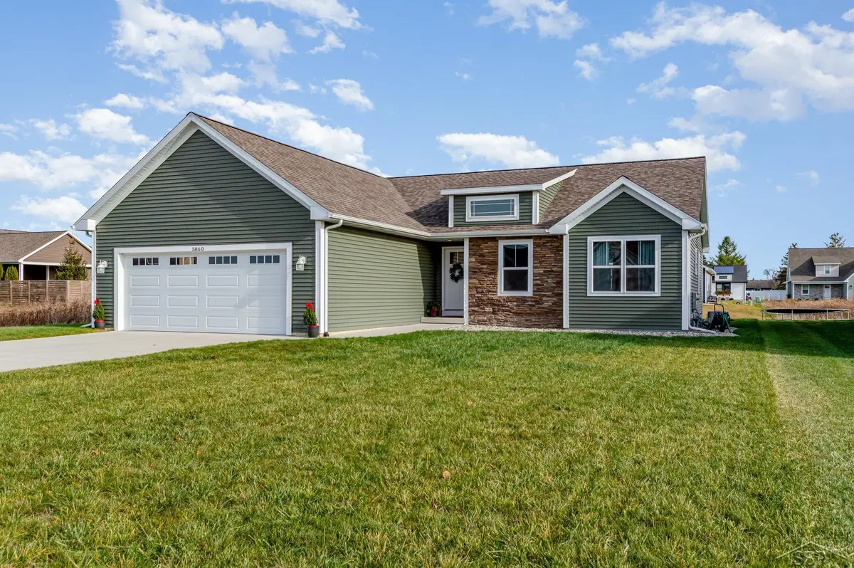 5860 Cotton Top CRST, Freeland, MI 48623 - Image #1