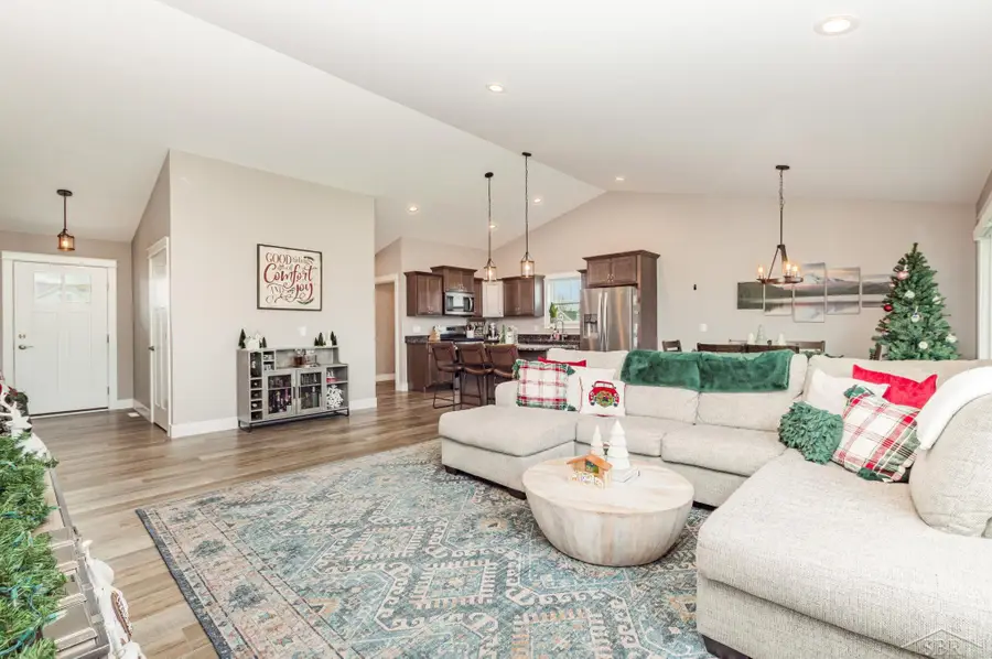 5860 Cotton Top CRST, Freeland, MI 48623 - Image #3