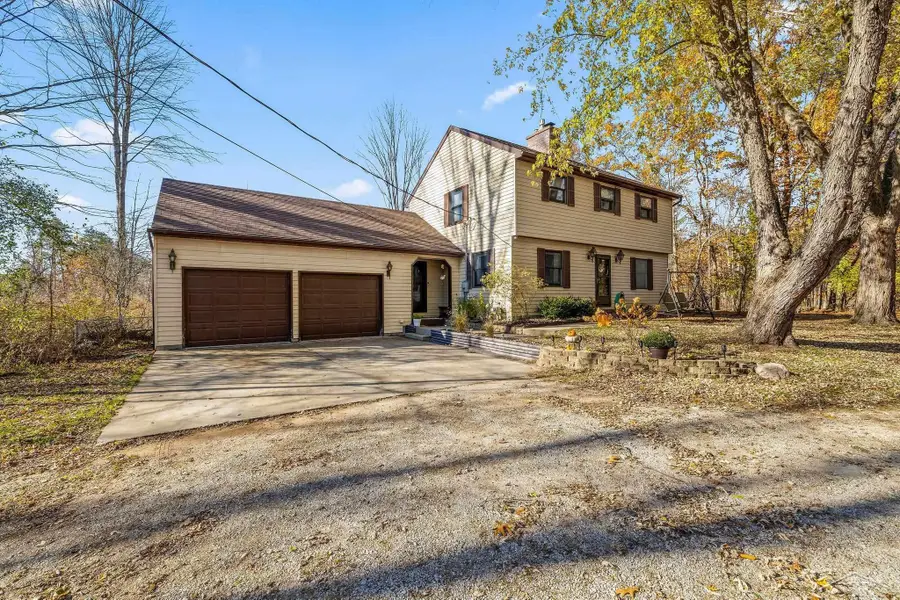 1305 E Pine River, Midland, MI 48640 - Image #2