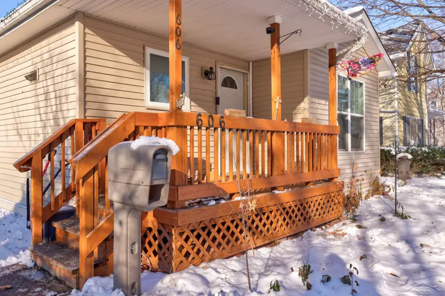 606 Wilson ST, Bay City, MI 48708 - Image #2