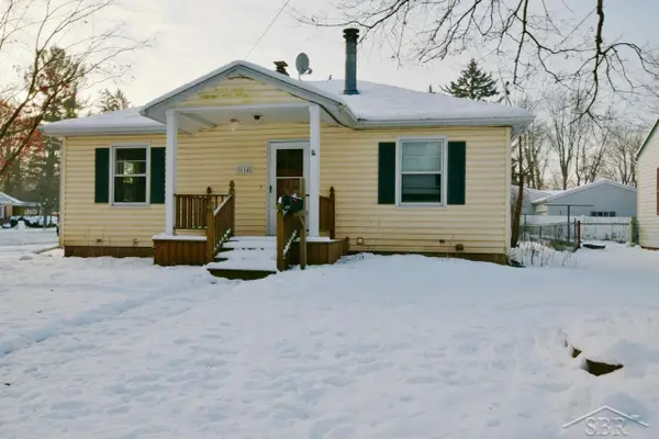 114 E Sugnet ST, Midland, MI 48642