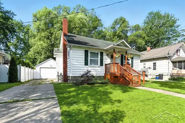 122 E Collins ST, Midland, MI 48640