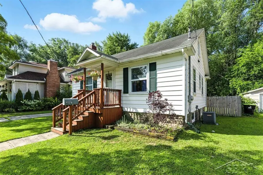 122 E Collins ST, Midland, MI 48640 - Image #3
