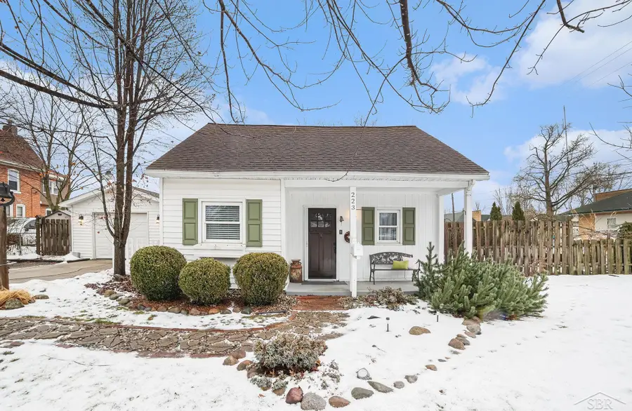 223 W Hosmer, Saint Charles, MI 48655 - Image #2