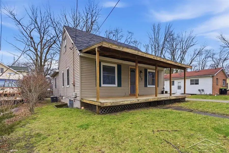 717 E Haley ST, Midland, MI 48640 - Image #3