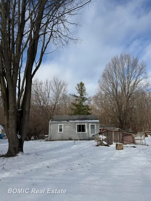 9280 Arbela RD, Millington, MI 48746