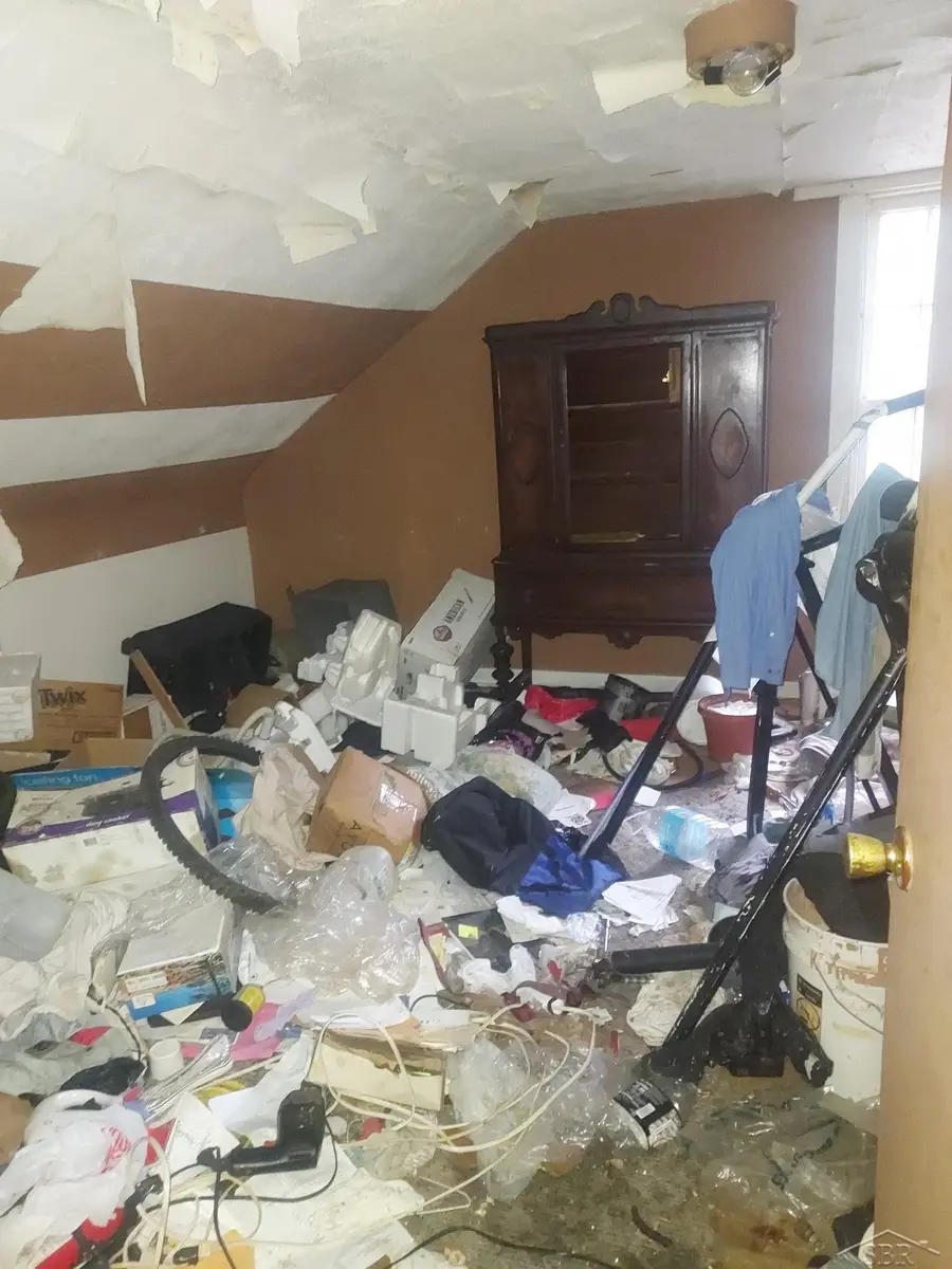 2317 Maplewood AVE, Saginaw, MI 48601 - Image #2