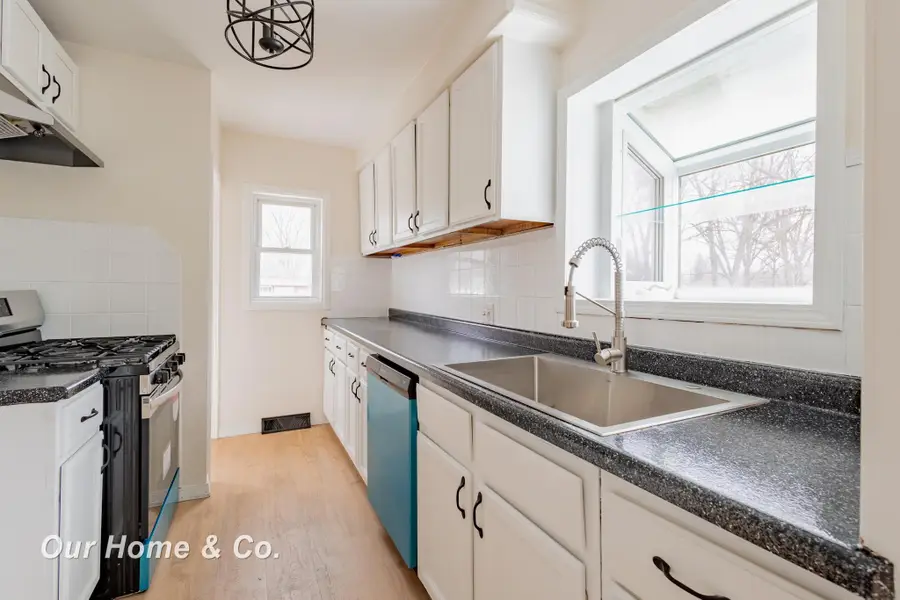 708 Sherman RD, Saginaw, MI 48604 - #3