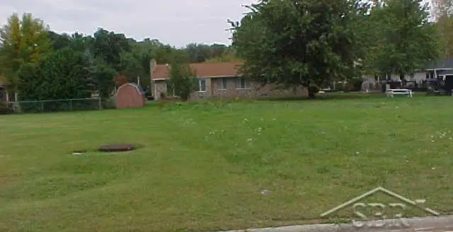 2820 Greenbriar DR, Saginaw, MI 48601 - Image #1