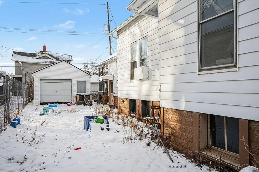 239 N Monroe ST, Bay City, MI 48708 - Image #2