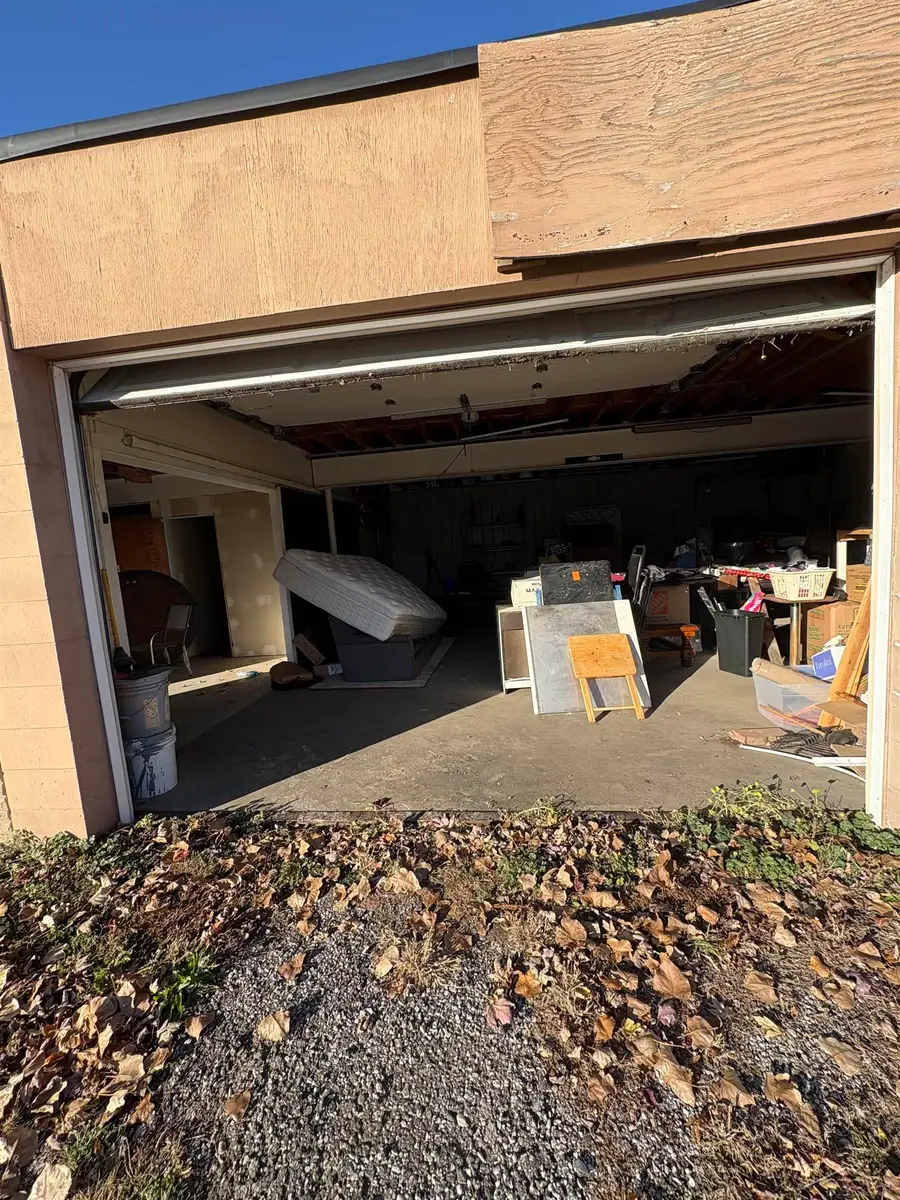 244 shattuck RD, Saginaw, MI 48604 - Image #2