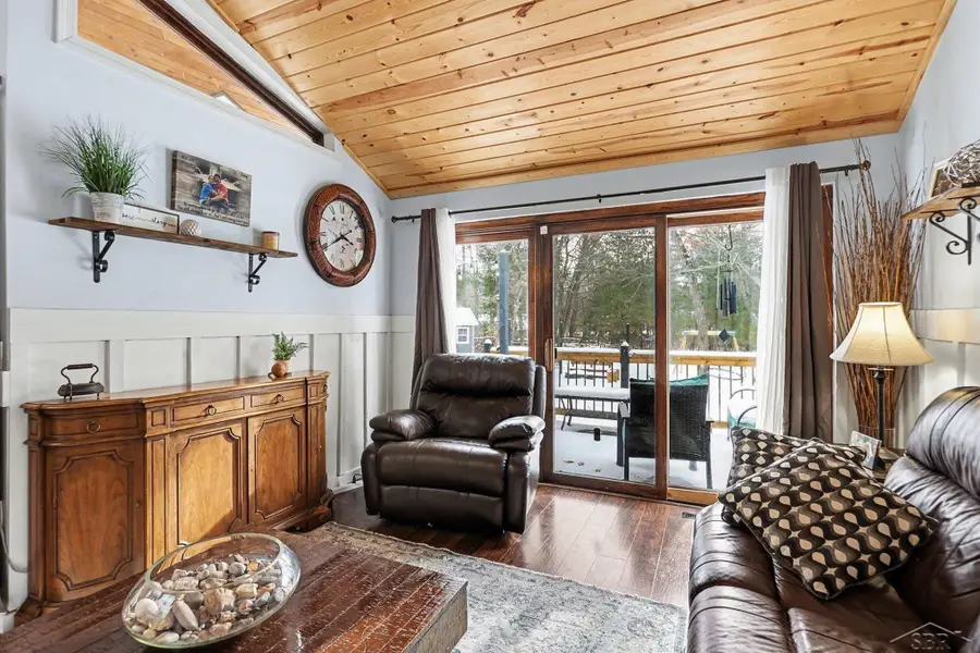 4738 Willow Bend RD, Oscoda, MI 48750 - Image #3