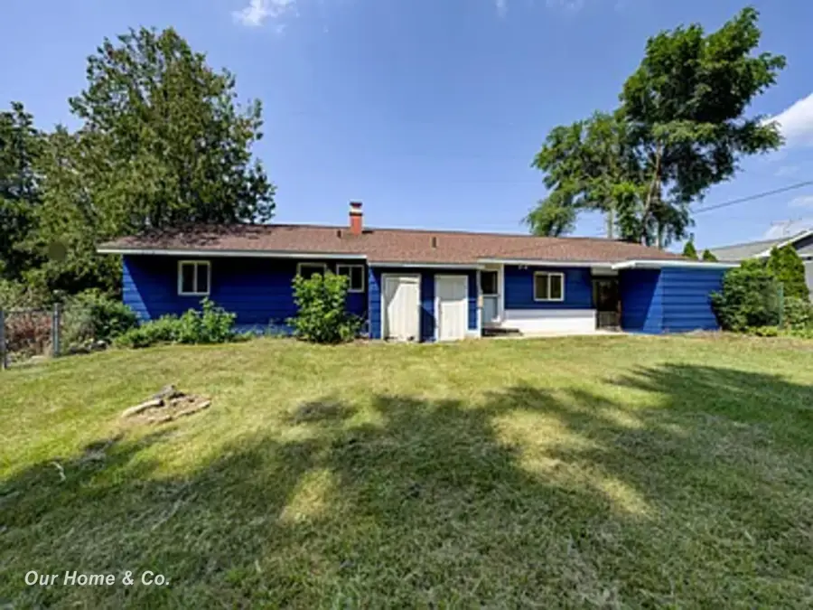 6072 Center, Peninsula Township, MI 49686 - Image #3