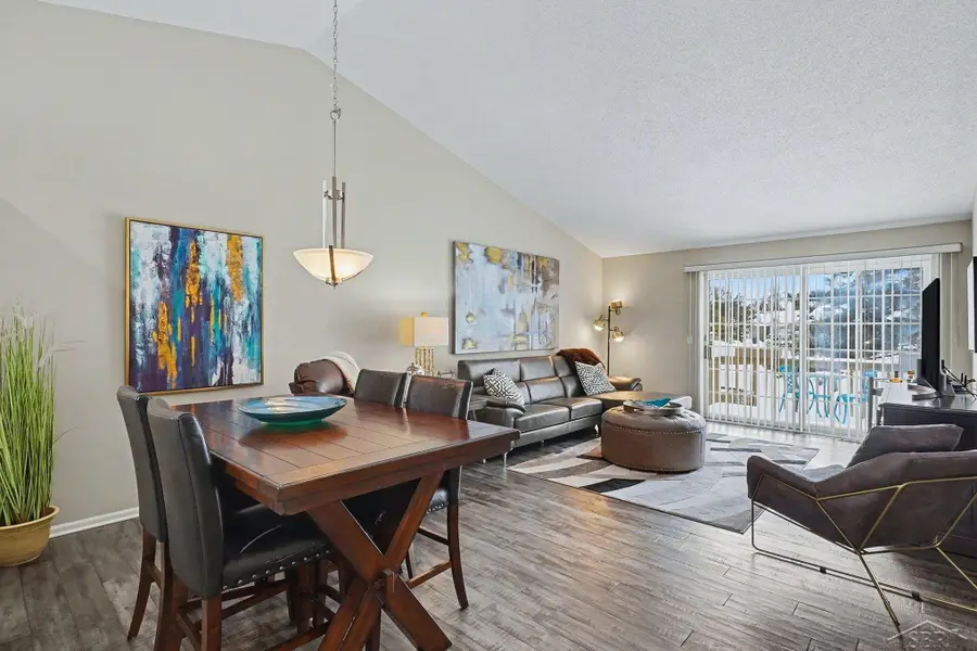 24 W Drake DR, Saginaw, MI 48603 - Image #3